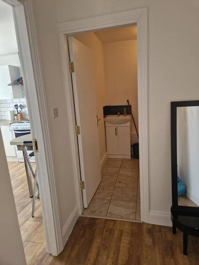 Beautiful 1-Bed Apartment In Cork Dış mekan fotoğraf