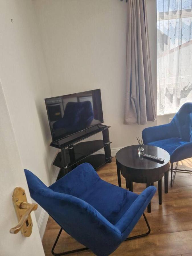 Beautiful 1-Bed Apartment In Cork Dış mekan fotoğraf